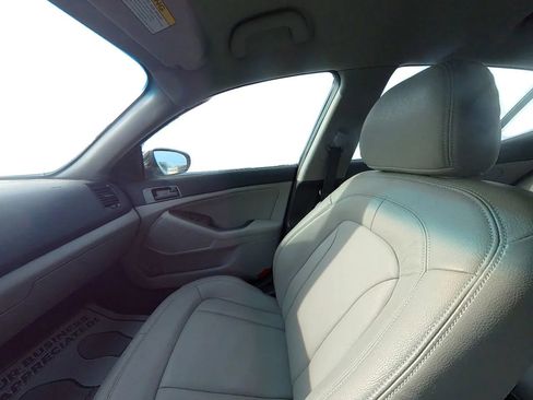 Used 2011 Kia Optima LX w/ Convenience Pkg image 24