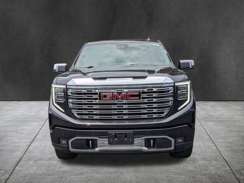 Used 2024 GMC Sierra 1500 Denali w/ Denali Reserve Package AWD/4WD image 10