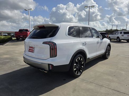 Used 2025 Kia Telluride SX w/ SX Captain's Chair Package FWD image 5