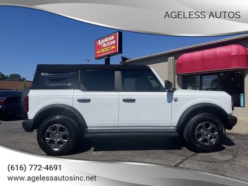 Used 2023 Ford Bronco Big Bend AWD/4WD image 1
