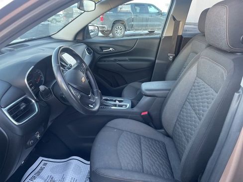 Used 2018 Chevrolet Equinox LT image 18
