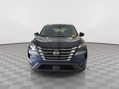 Certified 2025 Nissan Rogue SV w/ SV Premium Package image 4