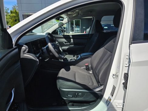 Used 2025 Hyundai Tucson SEL AWD/4WD image 17