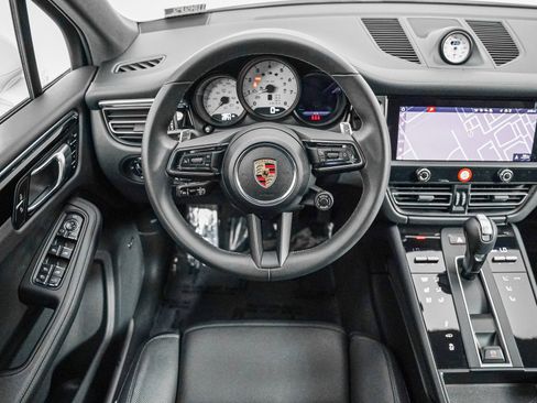 Certified 2025 Porsche Macan S AWD/4WD image 16