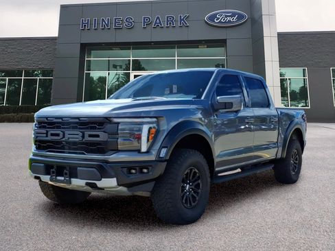 Used 2025 Ford F150 Raptor AWD/4WD image 3