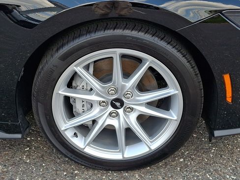Used 2025 Ford Mustang GT Premium RWD image 8