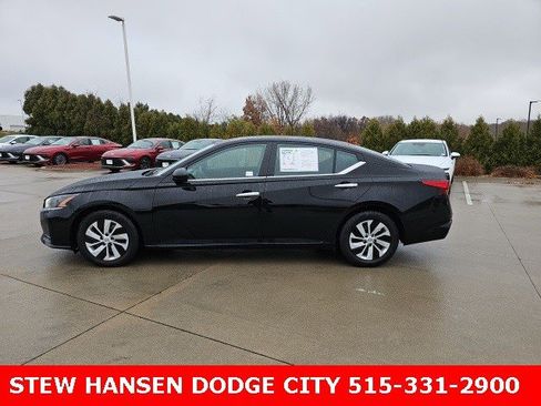 Used 2024 Nissan Altima 2.5 S image 1
