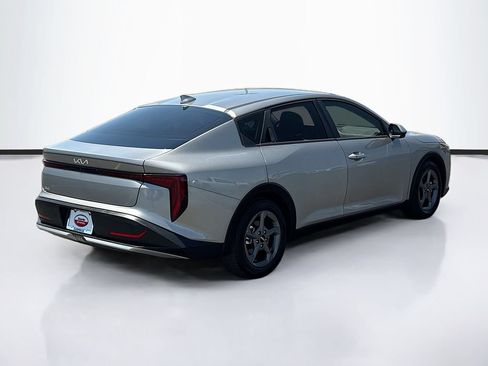 Used 2025 Kia K4 FWD image 5
