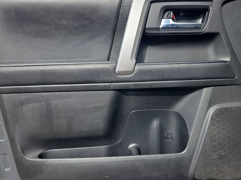 Used 2024 Toyota 4Runner SR5 AWD/4WD image 10