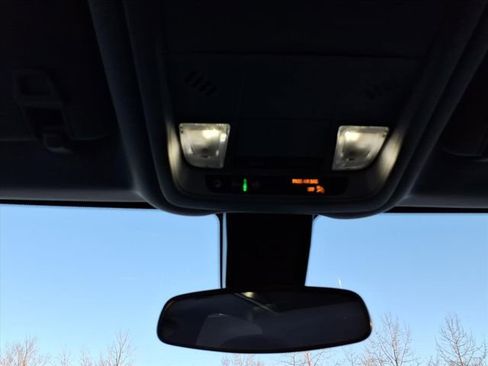 Used 2024 Chevrolet Equinox LT image 17