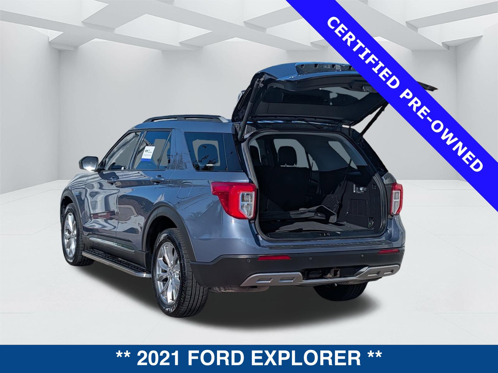Certified 2021 Ford Explorer XLT w/ Equipment Group 202A AWD/4WD image 14