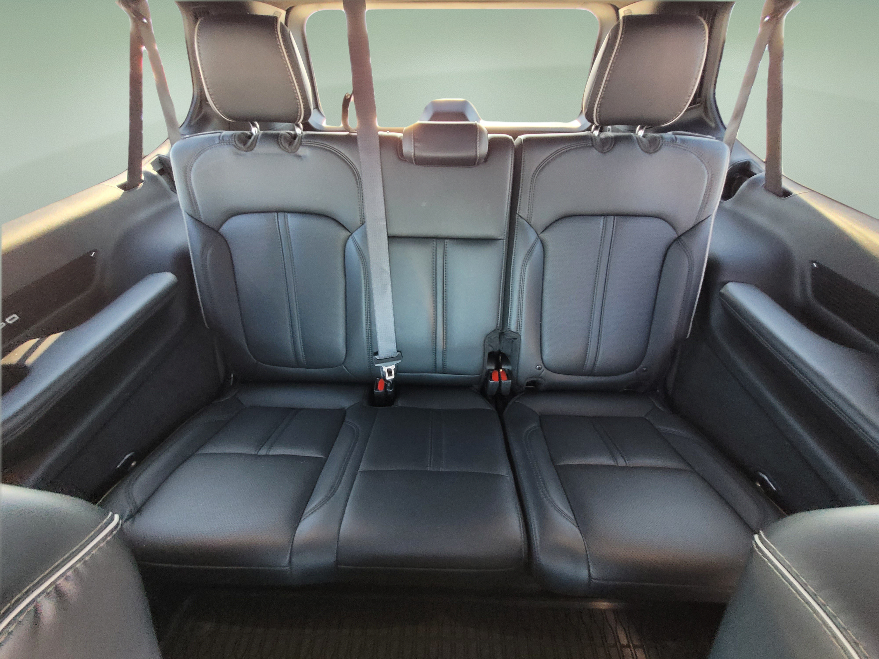 Used 2025 Jeep Grand Wagoneer L Series II Obsidian w/ Quick Order Packagew 28T AWD/4WD image 26