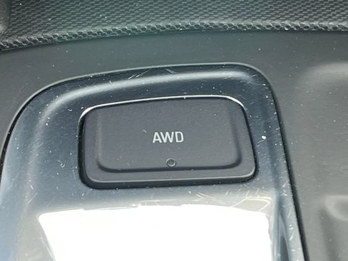 Used 2024 Chevrolet Equinox LT AWD/4WD image 27