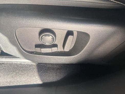 Used 2021 Land Rover Range Rover Velar S image 27