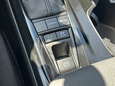 Certified 2025 Toyota Camry LE FWD image 27
