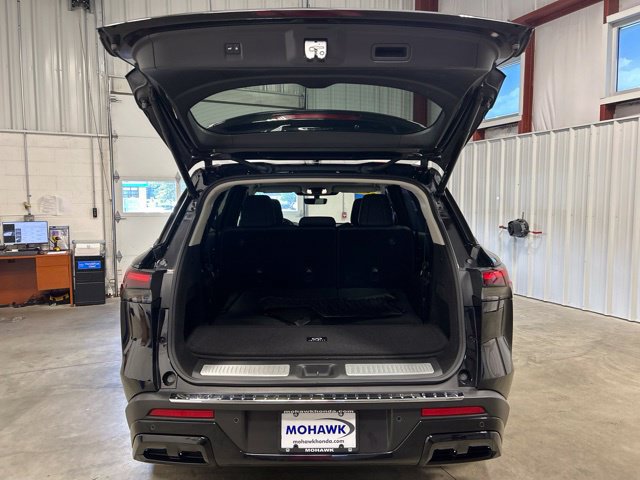 Used 2023 INFINITI QX60 Luxe w/ Performance Audio Package AWD/4WD image 20