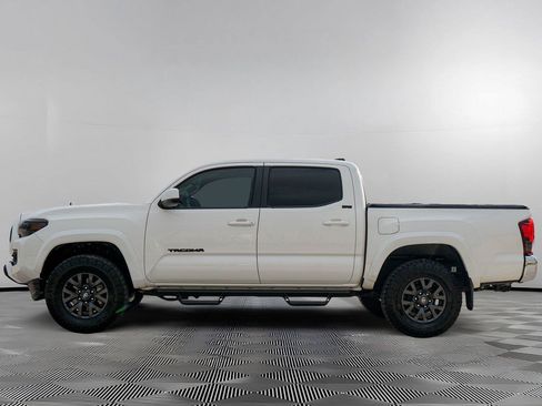Used 2023 Toyota Tacoma SR5 RWD image 7