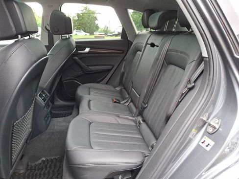 Used 2019 Audi Q5 2.0T Premium Plus w/ Premium Plus Package AWD/4WD image 8