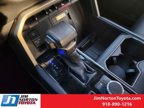 Used 2024 Toyota Tundra Limited image 22