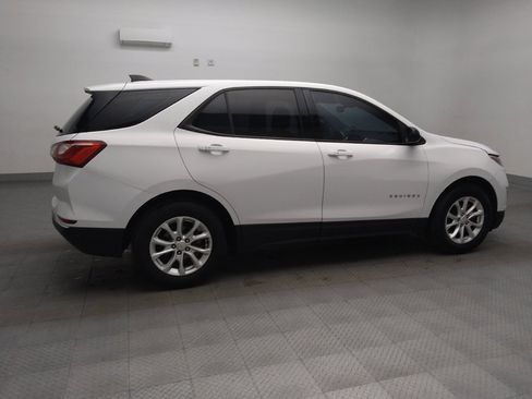 Used 2018 Chevrolet Equinox LS image 10