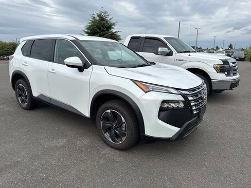 Used 2025 Nissan Rogue SV AWD/4WD image 7