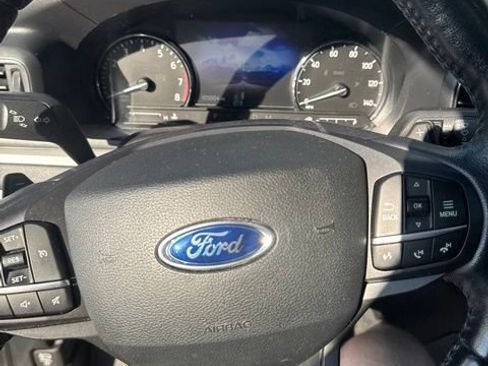 Used 2020 Ford Explorer XLT w/ Equipment Group 202A AWD/4WD image 21