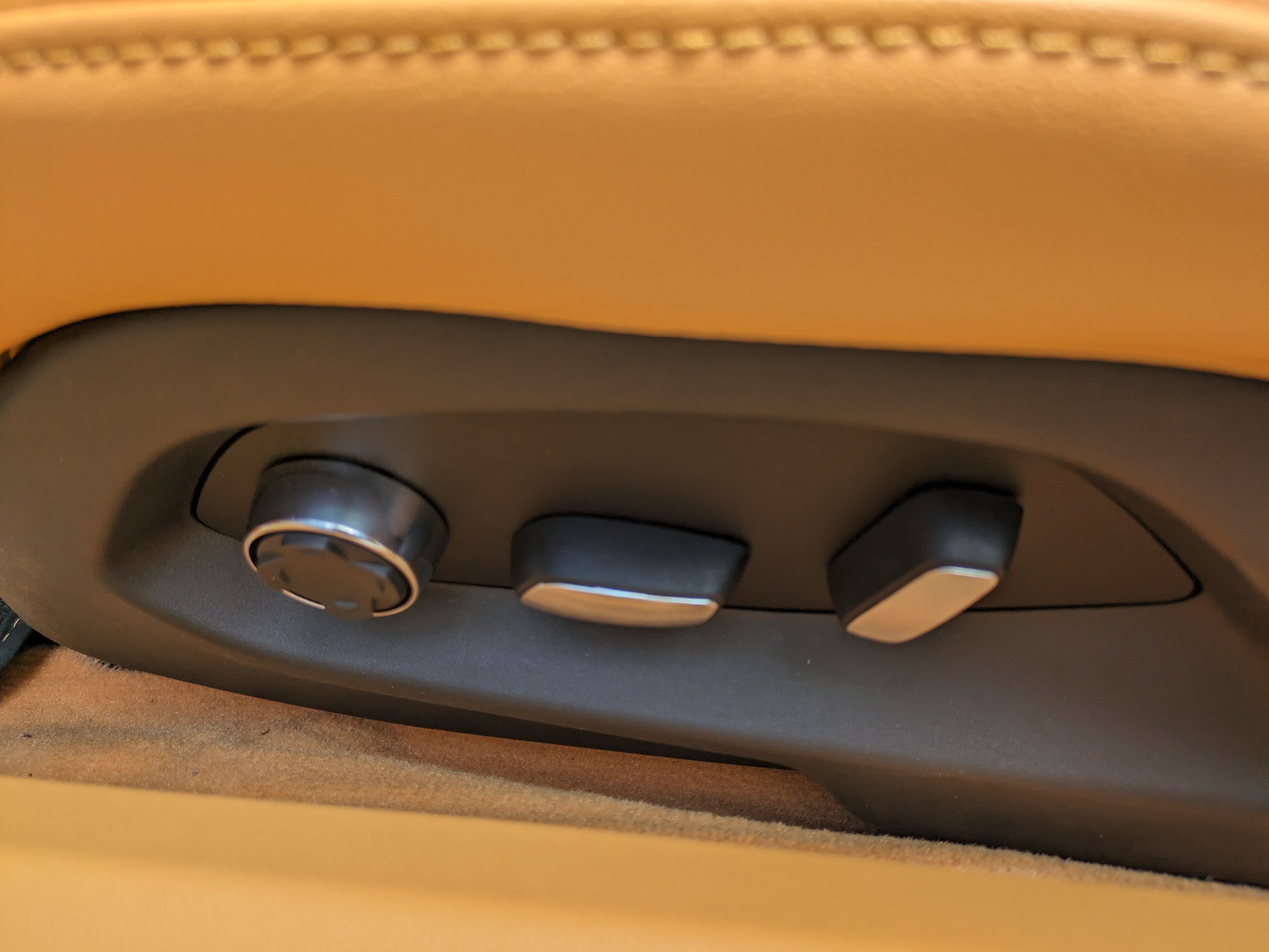 Used 2020 Chevrolet Corvette Stingray Premium Cpe w/ 3LT Preferred Equipment Group RWD image 19
