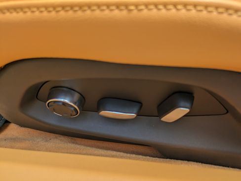 Used 2020 Chevrolet Corvette Stingray Premium Cpe w/ 3LT Preferred Equipment Group RWD image 19