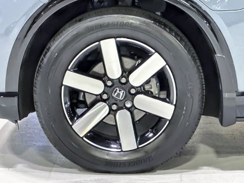 Used 2025 Honda Prologue Touring image 13