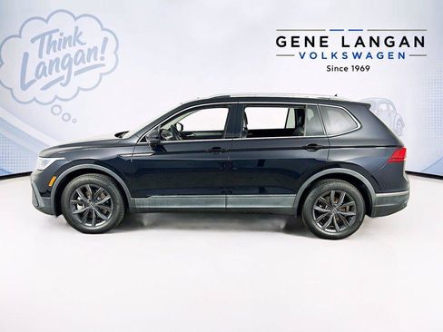 Used 2022 Volkswagen Tiguan SE w/ Panoramic Sunroof Package AWD/4WD image 8