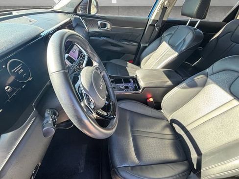 Used 2023 Kia Sorento SX image 17