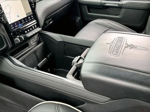 Used 2022 RAM 2500 Limited AWD/4WD image 18