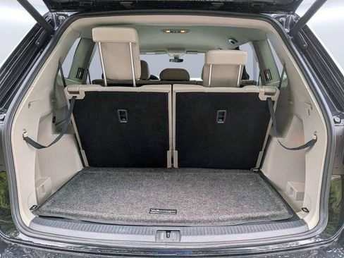 Used 2019 Volkswagen Atlas SE w/ Towing Package FWD image 12