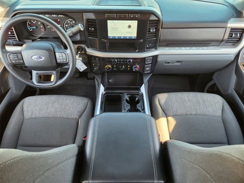 Used 2024 Ford F350 XLT w/ FX4 Off-Road Package image 17