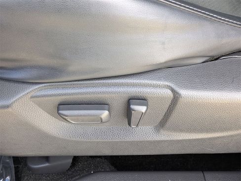 Used 2025 Mitsubishi Eclipse Cross SE image 14