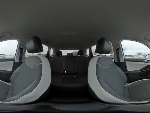 Used 2025 Volkswagen Taos SE image 42