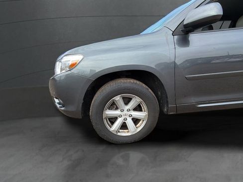 Used 2010 Toyota Highlander 4WD image 16