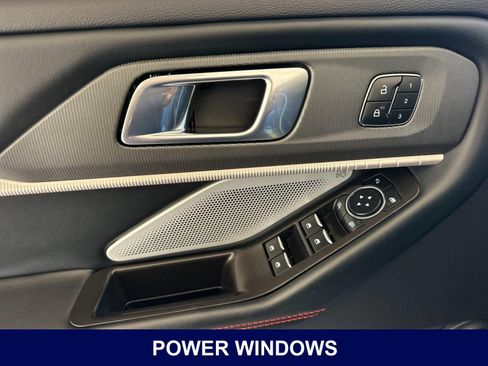 Used 2025 Ford Explorer ST w/ Sun And Sound Package AWD/4WD image 13