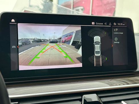 Certified 2022 BMW 530i xDrive w/ Premium Package image 29