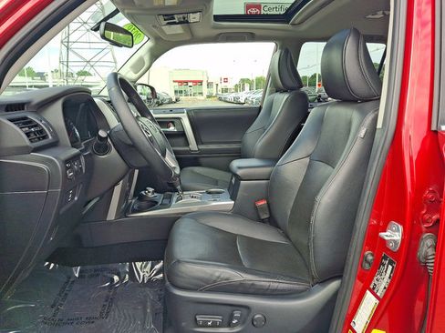 Used 2018 Toyota 4Runner Limited AWD/4WD image 12