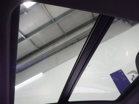 Used 2023 Audi e-tron S Premium Plus w/ Black Optic Package AWD/4WD image 26