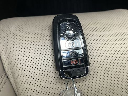 Used 2024 Lincoln Aviator Reserve w/ Equipment Group 201A image 30