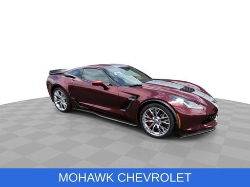 Used 2018 Chevrolet Corvette Z06 RWD image 2