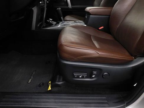 Used 2021 Toyota 4Runner Limited image 19