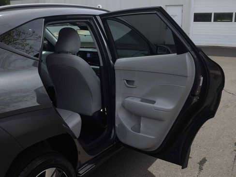 Used 2024 Hyundai Kona SEL AWD/4WD image 18