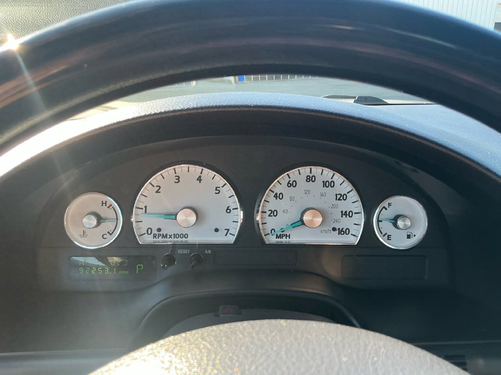 Used 2004 Ford Thunderbird RWD image 19