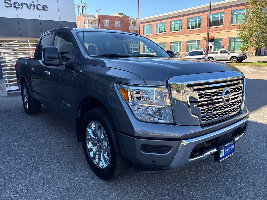 Certified 2021 Nissan Titan SV w/ SV Convenience Package AWD/4WD image 4