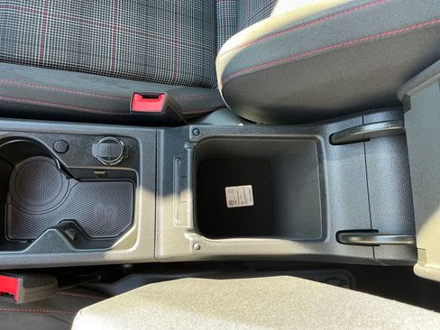 Used 2024 Volkswagen GTI SE image 31