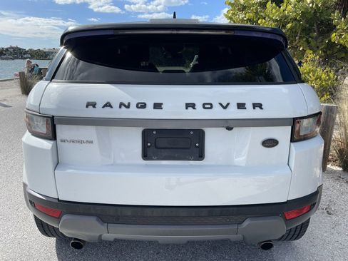 Used 2016 Land Rover Range Rover Evoque SE image 31