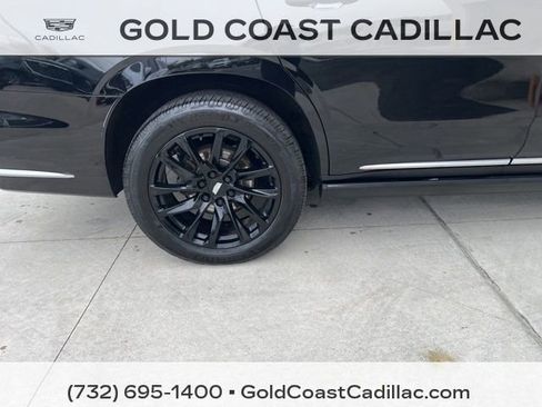 Used 2021 Cadillac Escalade Premium Luxury w/ Driver Assist Tech Package image 6